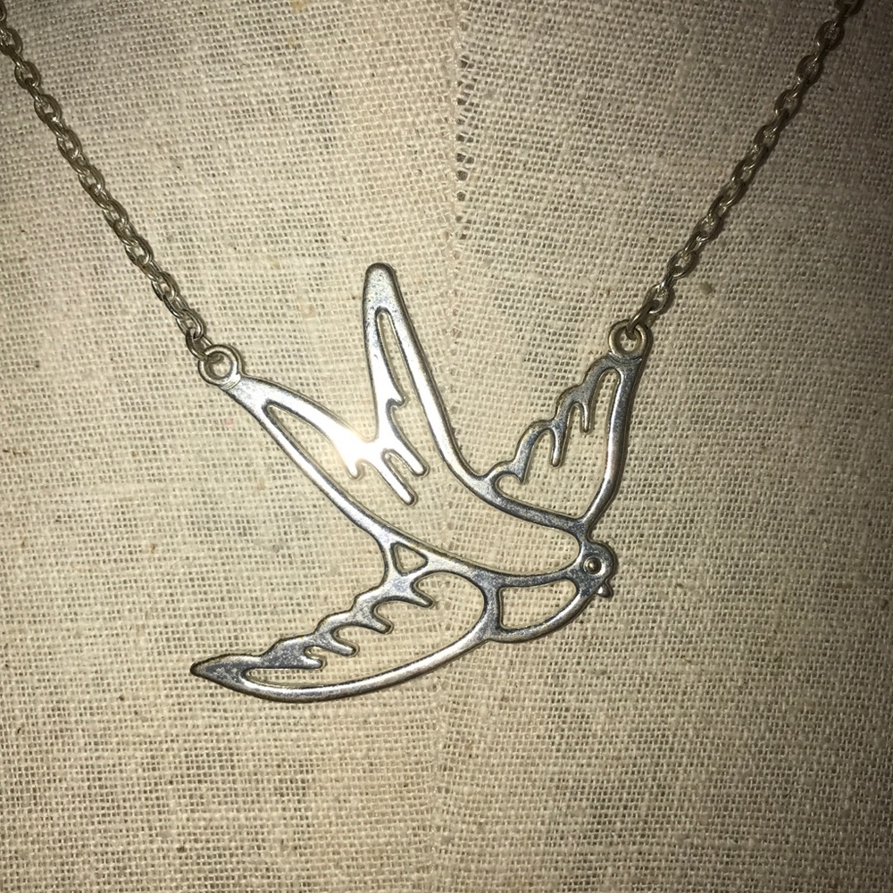 Necklace - Picture 4 of 7